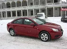 Chevrolet Cruze: "крейсер" гольф-класу.
