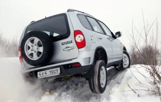 Chevrolet Niva и Suzuki Jimny: неформальные конкуренты