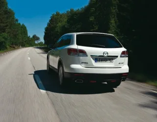 Шестимісний кросовер Mazda CX-9