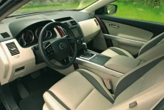 Шестимісний кросовер Mazda CX-9