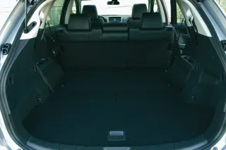 Шестимісний кросовер Mazda CX-9