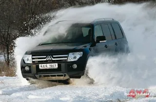 Думаете, Mitsubishi Pajero способен легко обойти Ford Explorer?