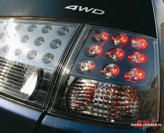 Mitsubishi Outlander XL with a 2.4 L engine.