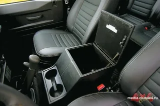 The new Land Rover Defender has a bulge on the hood