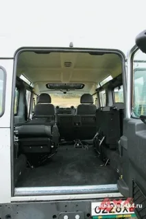 The new Land Rover Defender has a bulge on the hood