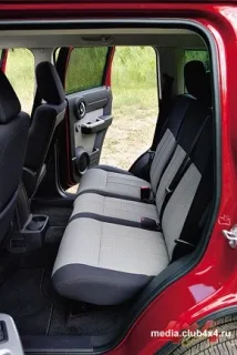 «Смотрите, Dodge Nitro!!!»