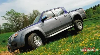 Новый Mitsubishi L200 против Mazda BT-50