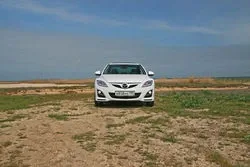Тест-драйв Mazda6 new: мейк-ап і «автомат»