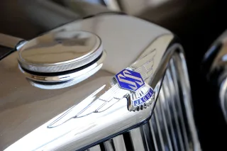 Jaguar XJ New: Jaguar-r-r!