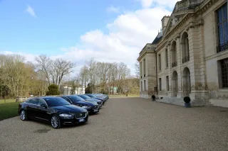 Jaguar XJ New: Jaguar-r-r!