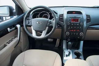 KIA Sorento vs Nissan X-Trail. To each their own
