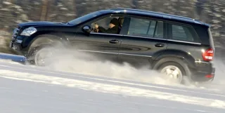 Range Rover и Mercedes-Benz GL