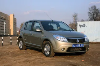 Тест-драйв Renault Sandero: Логан+дизайн