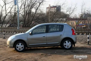 Тест-драйв Renault Sandero: Логан+дизайн
