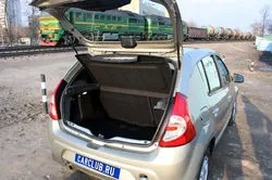 Тест-драйв Renault Sandero: Логан+дизайн