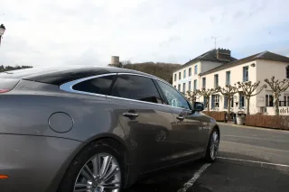 Jaguar XJ New: Jaguar-r-r!