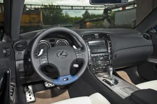 Тест-драйв Lexus IS-F: Магічна посудина з подвійним дном