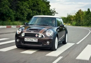 Mini Cooper S Mayfair.