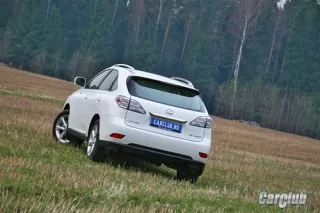Тест-драйв Lexus RX350: синонім комфорту