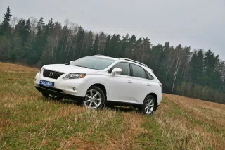 Тест-драйв Lexus RX350: синонім комфорту