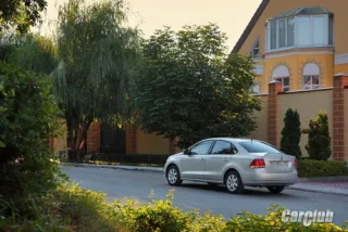Test drive Volkswagen Polo Sedan: Big expectations
