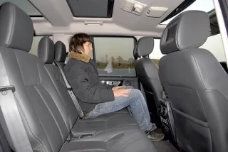 Choosing between Land Rover Discovery IV and Lexus GX460