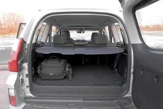 Choosing between Land Rover Discovery IV and Lexus GX460