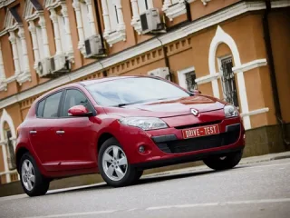 Молекулярна хімія. Порівнюємо хетчі Renault Megane, Mazda3 та Volkswagen Golf