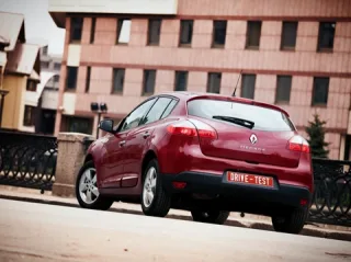 Молекулярна хімія. Порівнюємо хетчі Renault Megane, Mazda3 та Volkswagen Golf