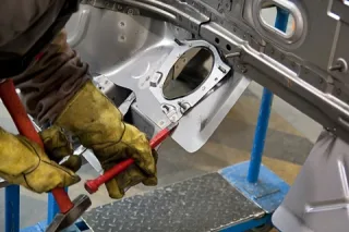 A hundred steps ahead. We found out where the all-wheel-drive Nissan Teana is found
