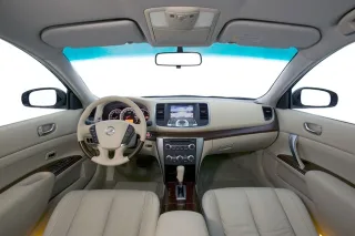 Nissan Teana Four.