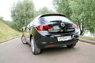 Opel Astra 2010