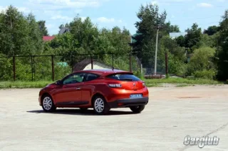Тест-драйв Renault Megane Coupe: Красота и жертвы