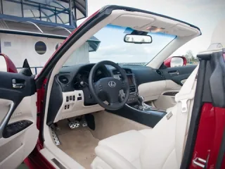 Idler. Trying not to catch a cold in the Lexus IS 250C convertible