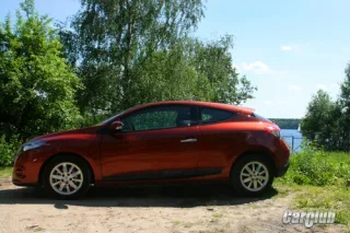 Тест-драйв Renault Megane Coupe: Красота и жертвы
