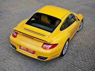Organic. Trying the natural product Porsche 911 Turbo and Turbo S instead of GMO