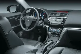 Mazda6 2.5 AT. Від $ 37 396 (299 160 грн)