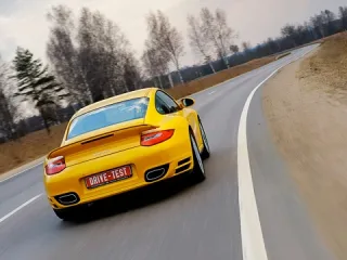 Organic. Trying the natural product Porsche 911 Turbo and Turbo S instead of GMO