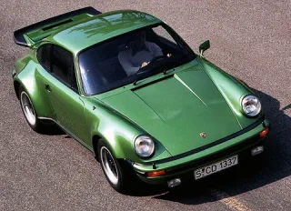 Organic. Trying the natural product Porsche 911 Turbo and Turbo S instead of GMO