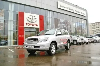Toyota LC200