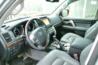 Toyota LC200