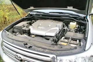 Toyota LC200