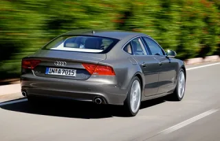 След в след. Возвращаемся в бизнес-класс с хэтчбеком Audi A7 Sportback