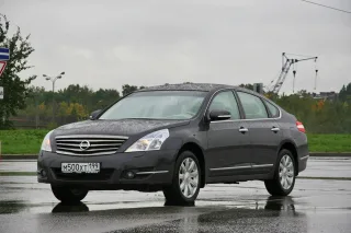 Тест-драйв Nissan Teana Four: бізнес за МКАДом