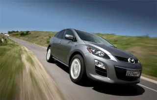 Оновлена Mazda CX-7.