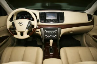 Тест-драйв Nissan Teana Four: бізнес за МКАДом