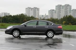 Тест-драйв Nissan Teana Four: бізнес за МКАДом