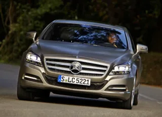 Самостріл. Проводимо балістичну експертизу седана Mercedes-Benz CLS