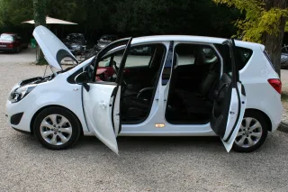 Тест-драйв Opel Meriva: Распашонка