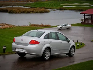 Сжать кулак. Пересчитываем по пальцам плюсы седана Fiat Linea